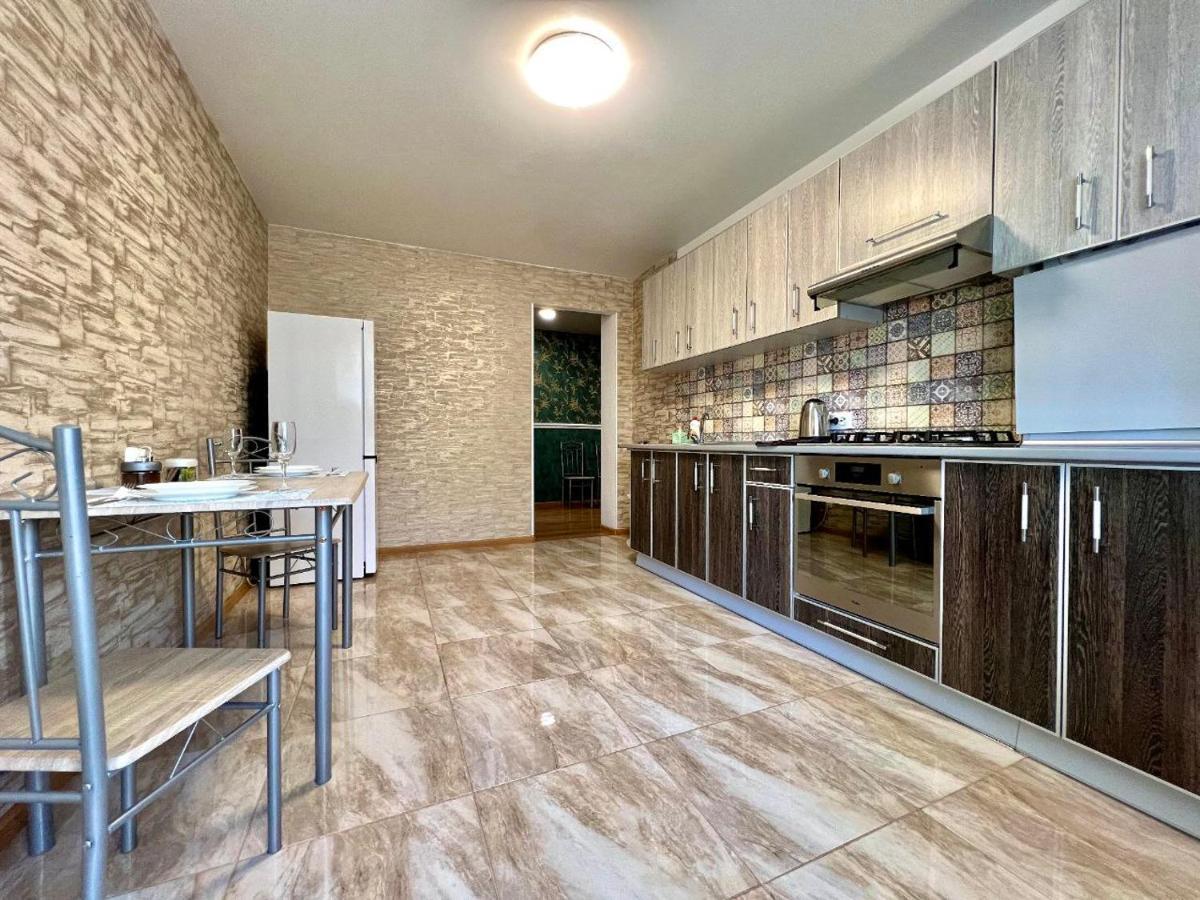 Apartpoltava Простора Однокімнатна Квартира В Новобудові, Корпусний Парк Buitenkant foto